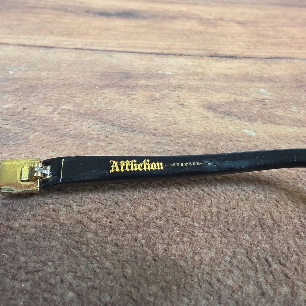 Affliction Rebel Sunglasses Mens OS Black Gold Good Fleur De Lis Gothic Aviator